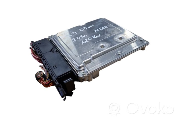 BMW X3 E83 Sterownik / Moduł ECU 7796571