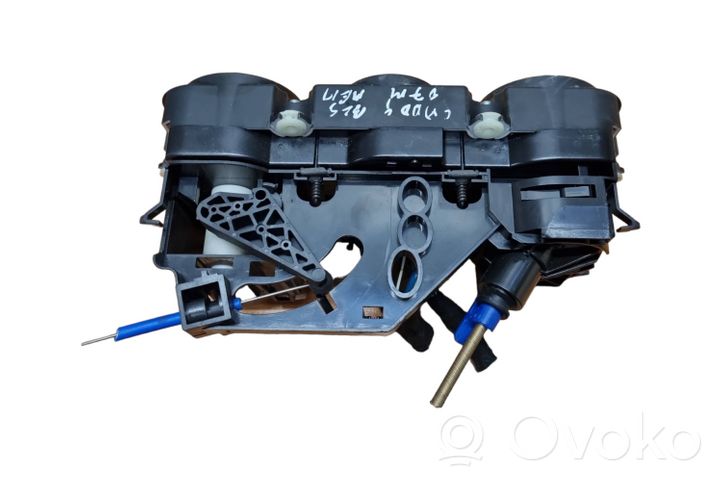 Volkswagen Caddy Cita veida gaisa kondicioniera detaļa 