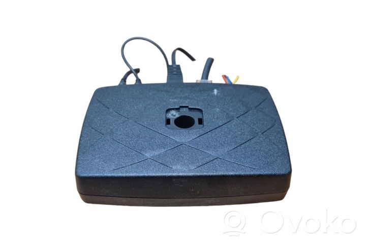 BMW X3 E83 Bluetooth modulis 020138