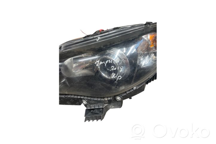 Subaru Impreza III Lampa przednia 256100000102