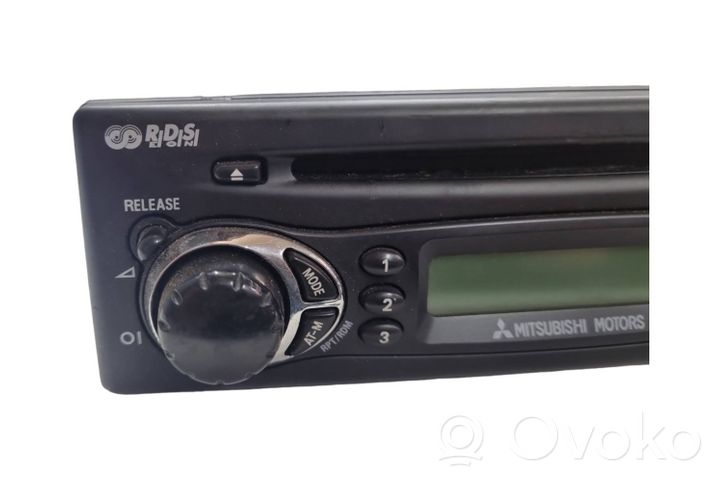 Mitsubishi Outlander Panel / Radioodtwarzacz CD/DVD/GPS MZ312636