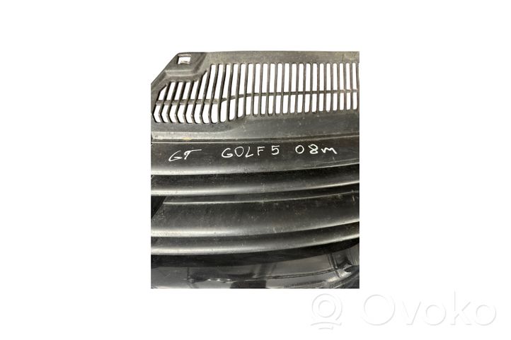 Volkswagen Golf V Maskownica / Grill / Atrapa górna chłodnicy 1K5853600