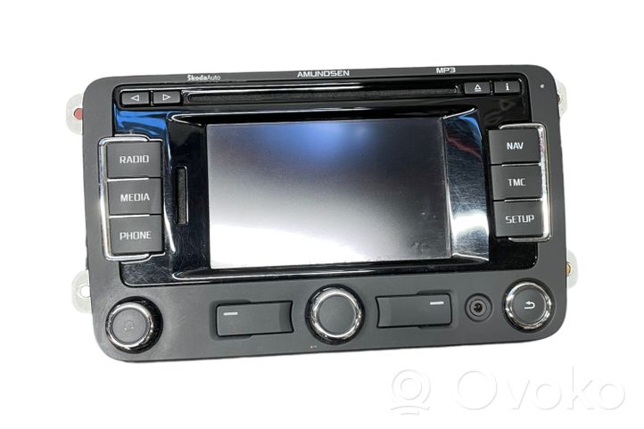 Skoda Octavia Mk2 (1Z) Panel / Radioodtwarzacz CD/DVD/GPS 3T0035191A