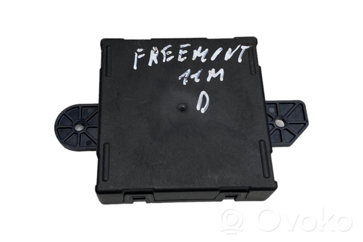 Fiat Freemont Unité de commande module de porte 05026613AH