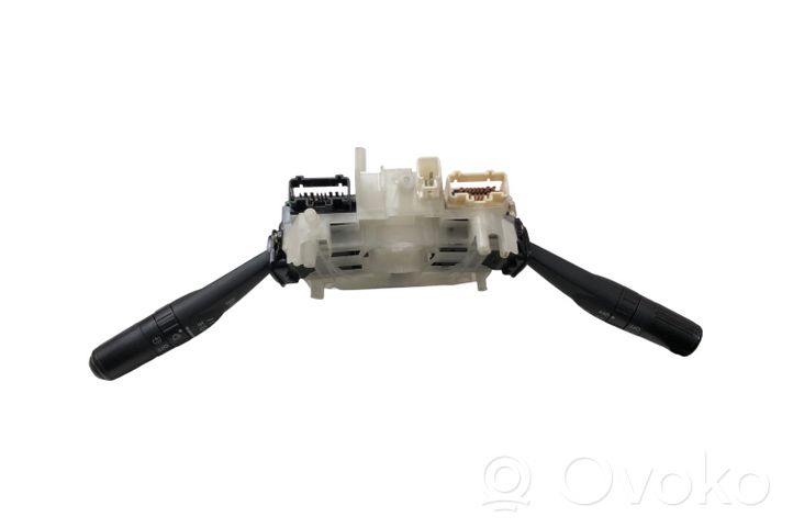 Subaru Legacy Leva/interruttore dell’indicatore di direzione e tergicristallo 83111AG750