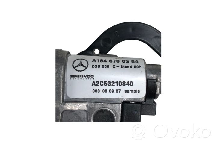 Mercedes-Benz GL X164 Kulmaikkunalasi A1646700504