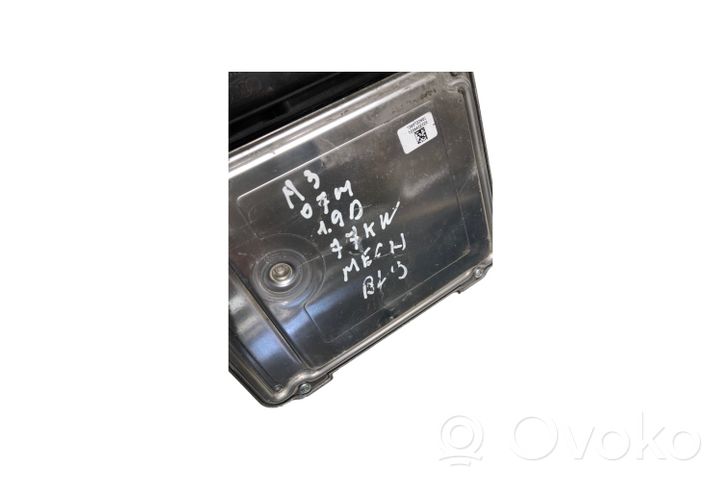 Audi A3 S3 8P Calculateur moteur ECU 03G906021HP