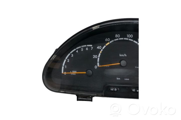 Mercedes-Benz Sprinter W901 W902 W903 W904 Compteur de vitesse tableau de bord A0014460921