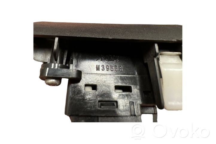 Honda Accord Interruptor de memoria del asiento M38008