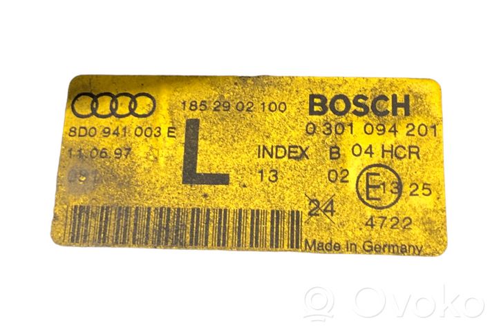 Audi A4 S4 B5 8D Lampa przednia 8D0941003E