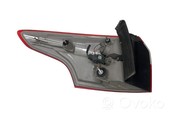 Ford Focus Lampa tylna BM5113404G