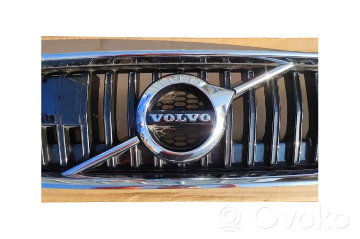 Volvo V40 Etusäleikkö 31425330