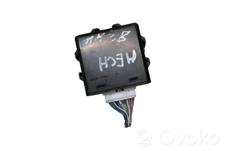 Toyota Avensis T250 Light module LCM 8996005030