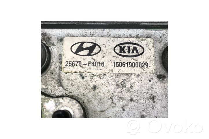 KIA Soul Radiatore di raffreddamento A/C (condensatore) 25670E4010