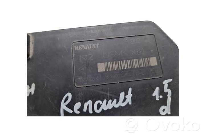 Renault Kangoo II Sulakemoduuli 519220206