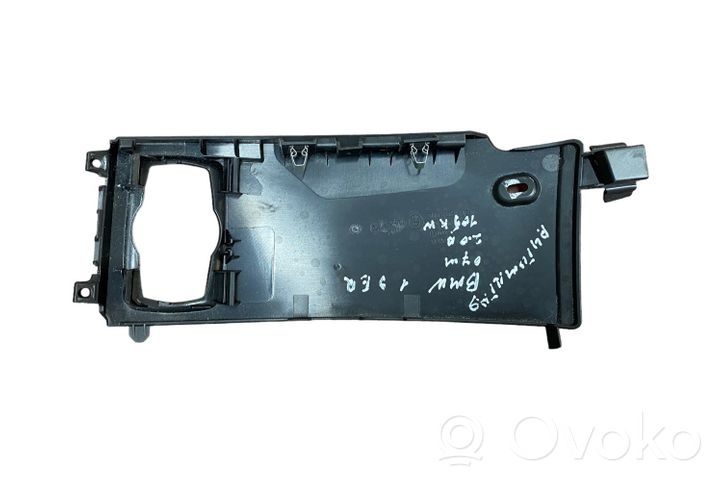 BMW 1 E81 E87 Panelės apdailos skydas (apatinis) 5116696264305