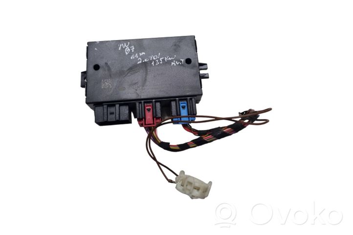 Volkswagen PASSAT B7 Tow bar trailer control unit/module 7N0907383