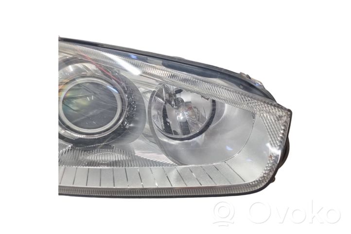 Ford C-MAX I Lampa przednia 16531200