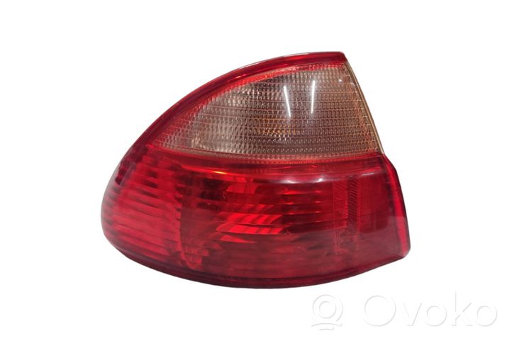 Toyota Avensis T220 Lampa tylna 034NAI