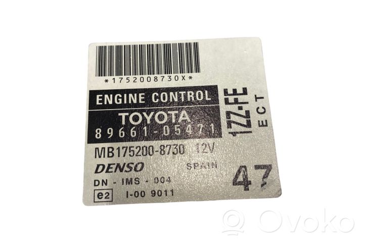Toyota Avensis T250 Centralina/modulo motore ECU 8966105471