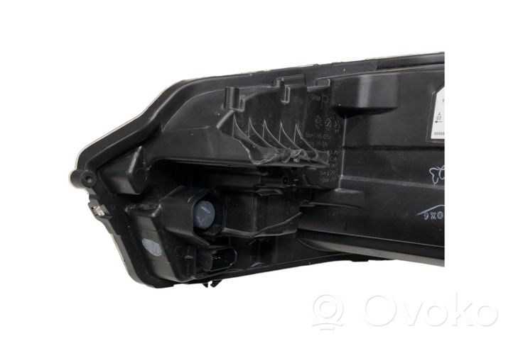 Renault Zoe Faro/fanale 260102384R