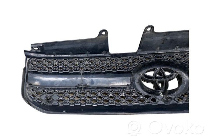 Toyota RAV 4 (XA20) Grotelės priekinės 0842342150