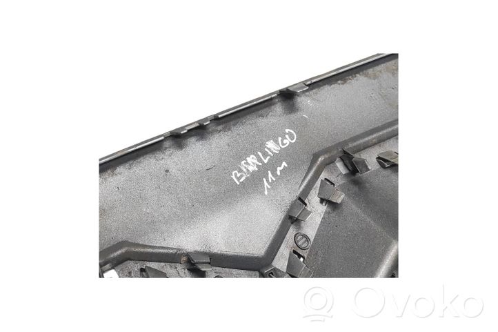 Citroen Berlingo Front bumper upper radiator grill 96818069IN