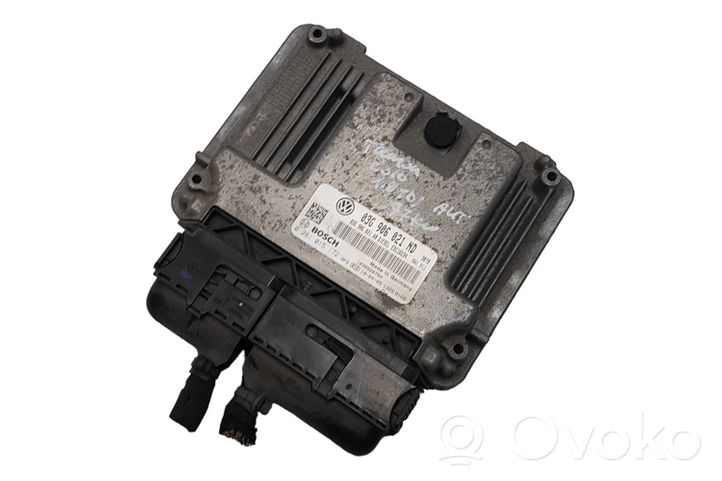 Volkswagen Touran I Calculateur moteur ECU 03G906021ND