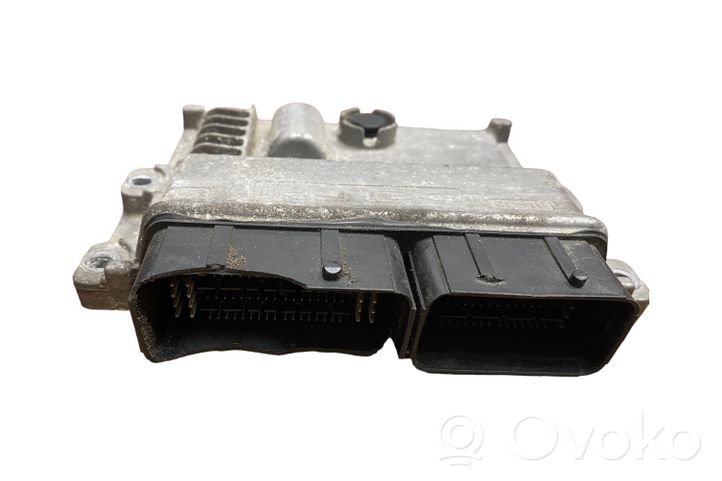 Peugeot 5008 Engine control unit/module 9809447980