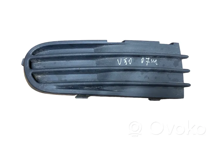 Volvo V50 Pretmiglas luktura dekoratīvais režģis 30657010RH