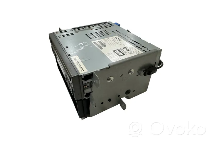 Subaru Impreza II Panel / Radioodtwarzacz CD/DVD/GPS DC643921C