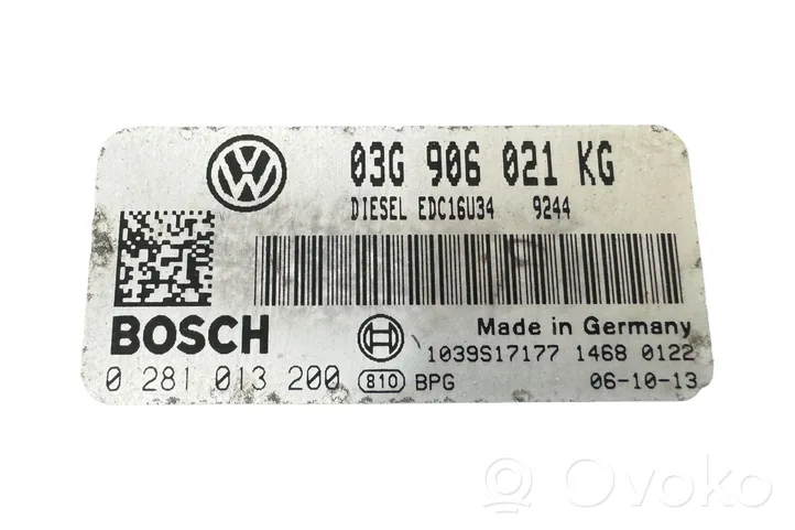 Volkswagen Golf V Dzinēja vadības bloks 03G906021KG