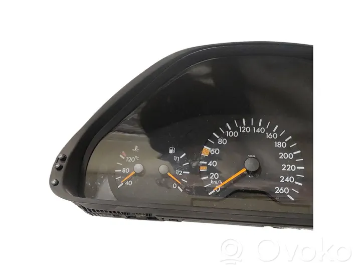 Mercedes-Benz E W210 Compteur de vitesse tableau de bord 2105406648