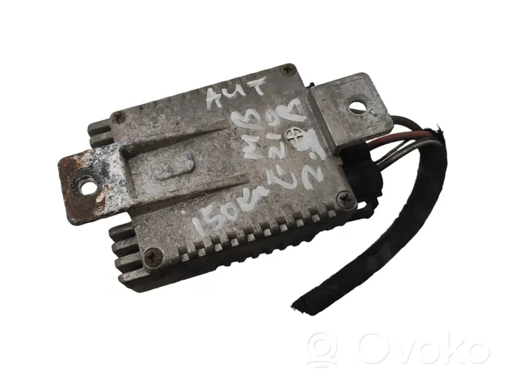 Mercedes-Benz E W210 Module de commande de ventilateur A0275458132