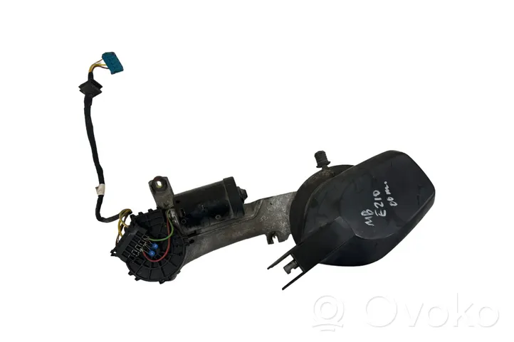Mercedes-Benz E W210 Front wiper linkage and motor 0589906092