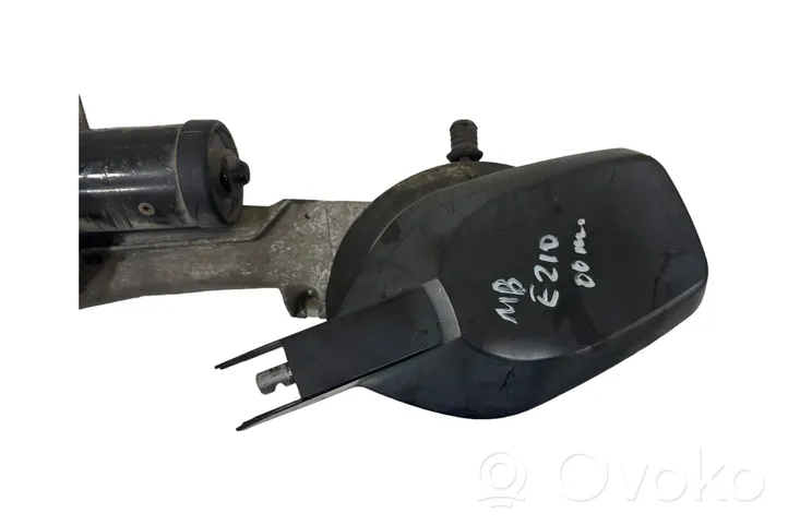 Mercedes-Benz E W210 Front wiper linkage and motor 0589906092