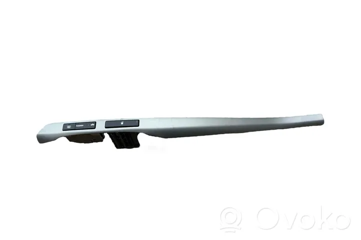 Toyota Avensis T250 Rivestimento del vano portaoggetti del cruscotto 5547505010