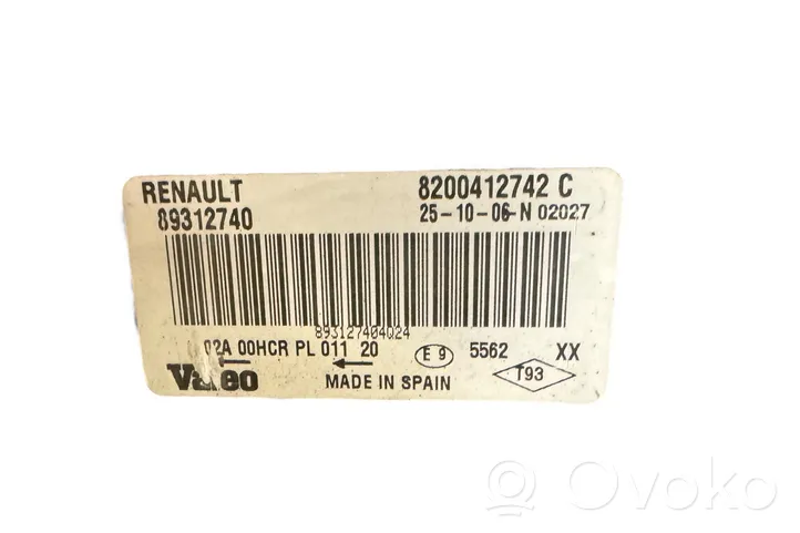 Renault Megane II Priekinis žibintas 8200412742C