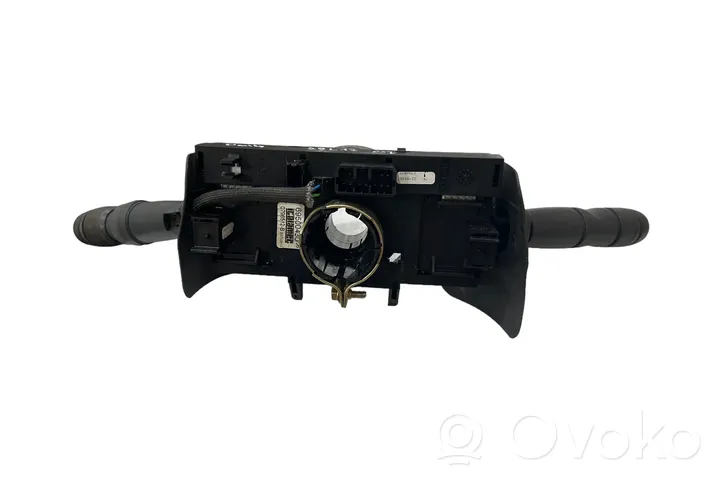 Iveco Daily 4th gen Leva/interruttore dell’indicatore di direzione e tergicristallo 69500430