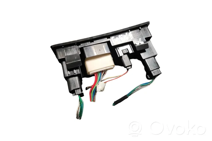 Toyota Corolla E120 E130 Interruptor de control de altura del faro delantero 777665