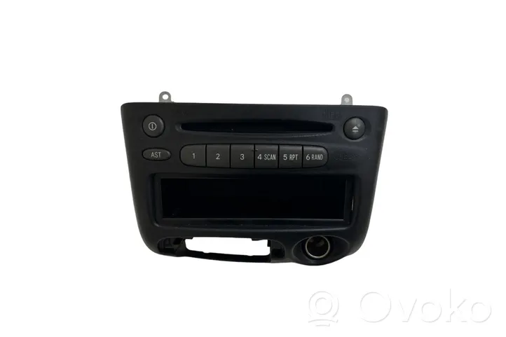 Toyota Yaris Verso Radio / CD/DVD atskaņotājs / navigācija 8612052030