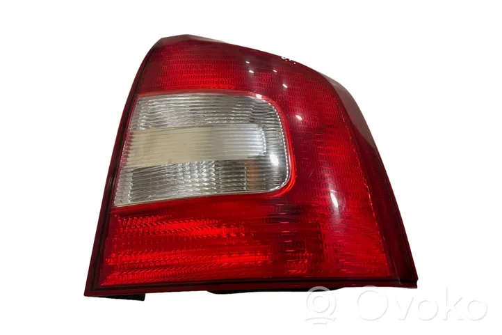 Skoda Octavia Mk2 (1Z) Lampa tylna 1Z9945096A