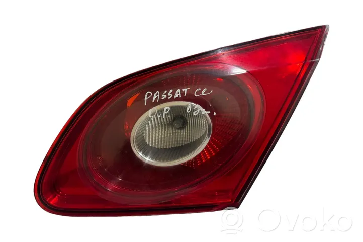 Volkswagen PASSAT CC Lampy tylnej klapy bagażnika 3C8945094D