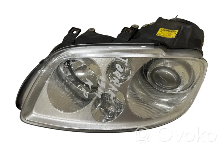 Volkswagen Touran I Headlight/headlamp 1T0941031F