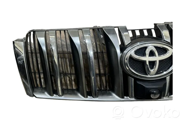 Toyota Land Cruiser (J150) Maskownica / Grill / Atrapa górna chłodnicy 5311460080