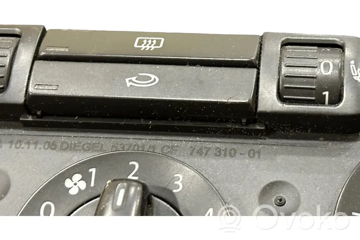 Volkswagen Caddy Climate control unit 74731001