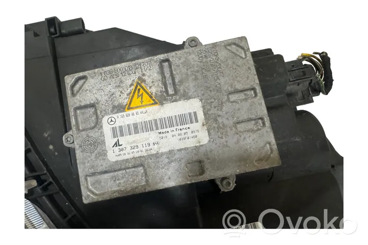 Mercedes-Benz B W245 Faro delantero/faro principal A1698204661