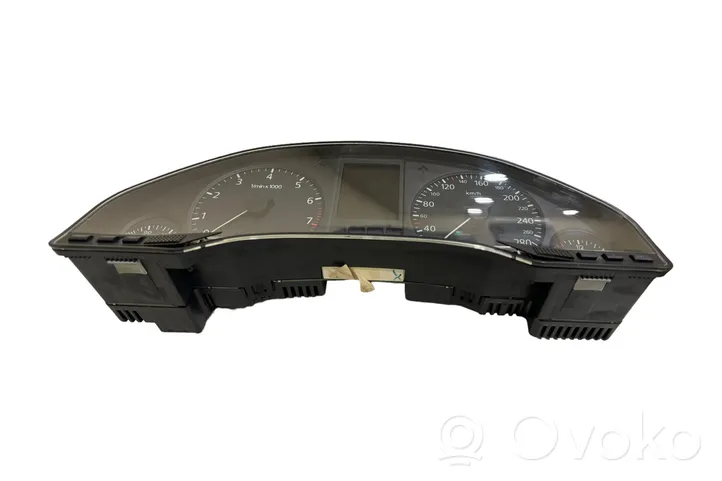 Audi A8 S8 D2 4D Speedometer (instrument cluster) 4D0919033F