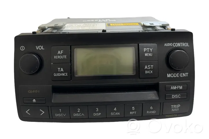 Toyota Corolla E120 E130 Unité principale radio / CD / DVD / GPS 8612002260