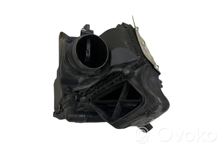 Audi Q5 SQ5 Obudowa filtra powietrza 8R0133843